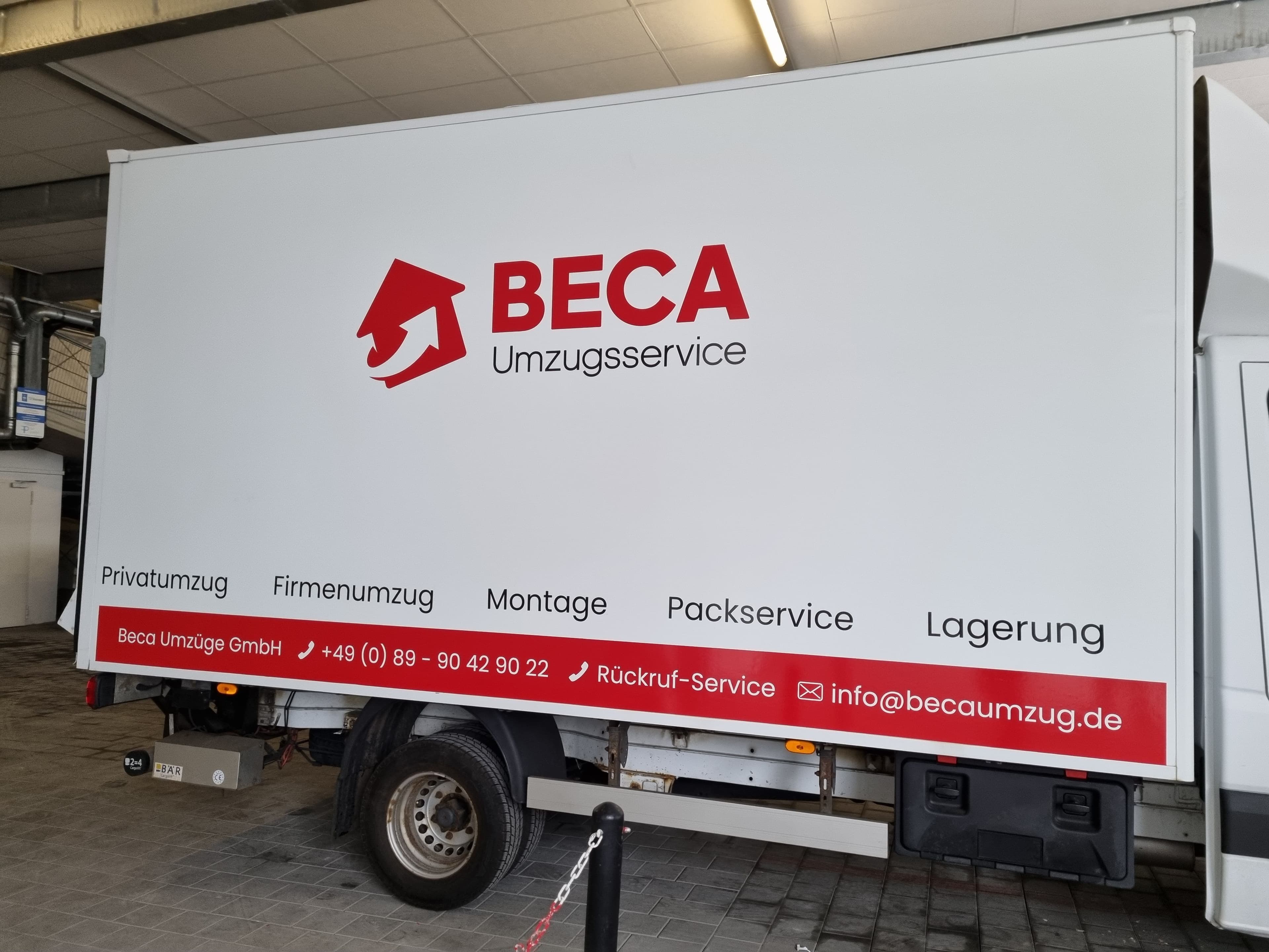 Beca Team mit zufriedenen Kunden und Umzügen in Deutschland